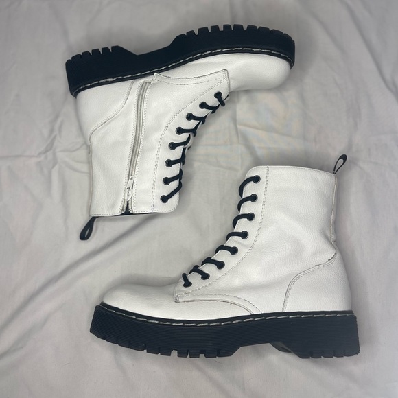 Sincerley Jules Harley white Combat Boot Laceup brand New size 9 - Picture 11 of 16